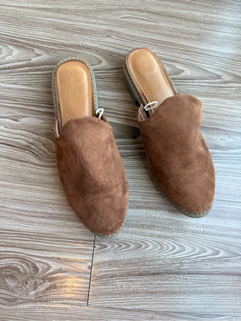 Universal Thread Brown Suede Mules – Size 8.5